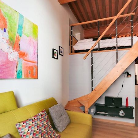 Appartamento Guestready - Charmant Loft Croix-Paquet Pour 2 Lione Esterno foto